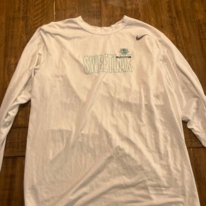 White Men's Nike (New) Dri-Fit Shirt