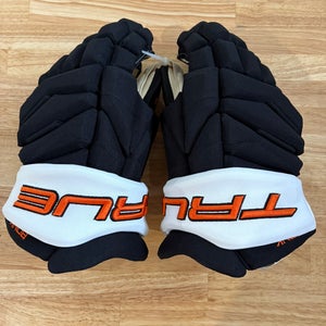 Philadelphia Flyers True 14" Pro Stock Bonk (New) Catalyst 9X Pro Gloves