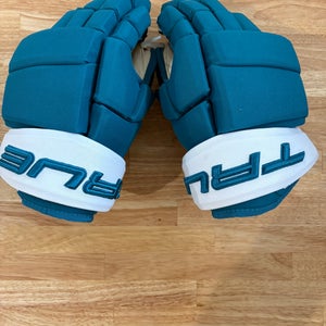 San Jose Sharks True 14" Pro Stock (New) Pro 4-Roll Gloves