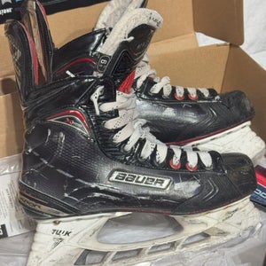 Bauer Vapor X800 Hockey Skates Regular Width Size 6.5 (Used)