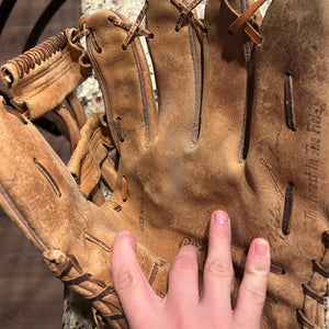 Baseball glove Glove