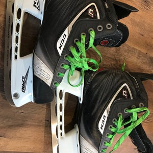 CCM U+ 06 Hockey Skates Regular Width 5 (Used)