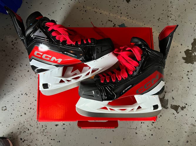 2022 CCM Wide Width 8 (Used) JetSpeed FT6 Hockey Skates