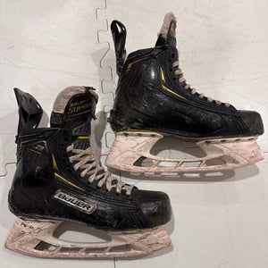 Bauer Regular Width Size 6.5 Supreme 2S Pro Hockey Skates