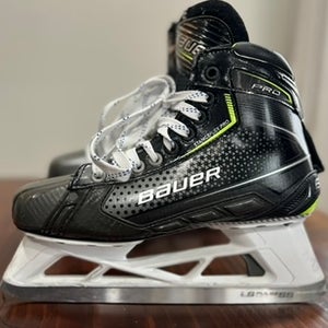 Bauer Pro Hockey Goalie Skates Regular Width 8 (Used)