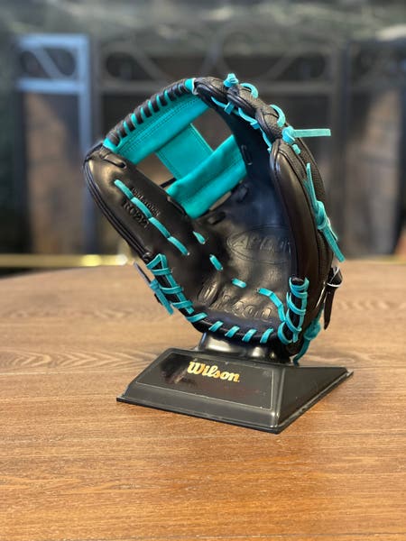 かわの Robinson Cano model A2000 Baseball Glove 11.5