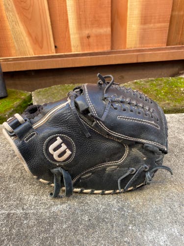Right Hand Throw 33" (Used) A1000 Catcher's Glove