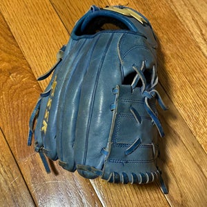 Pitcher's  (Used) z9 Baseball Glove