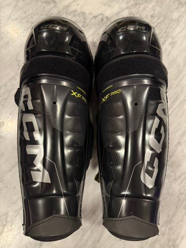 Senior CCM 15"  (Used) XF PRO Shin Pads
