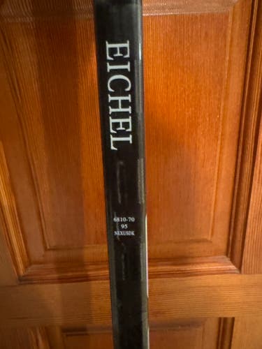Bauer jack eichel Nexusdk dressed as all black sync Right Handed Hockey Stick P28
