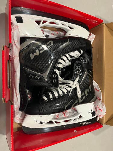 CCM Regular Width  9 (Used) Tacks XF Pro Hockey Skates