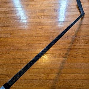 Pro Stock Hockey Sticks PRO92T (Jamie Benn Pro Stock Curve) Third Line Model