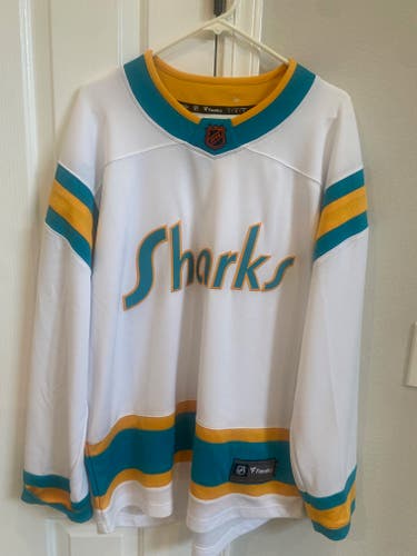 Reverse Retro San Jose Sharks Seals throwback jersey size Large