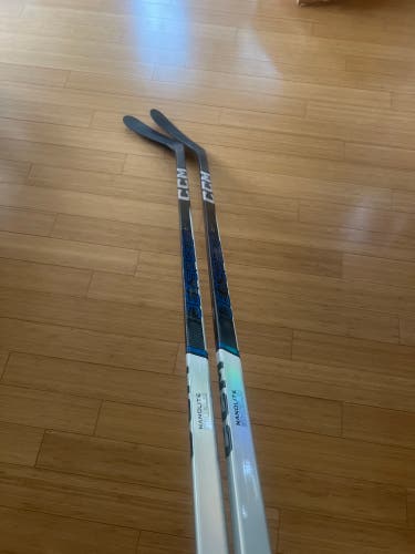 2 Pack Seattle Kraken Pro Stock Hockey Stick Ryker Evans CCM
