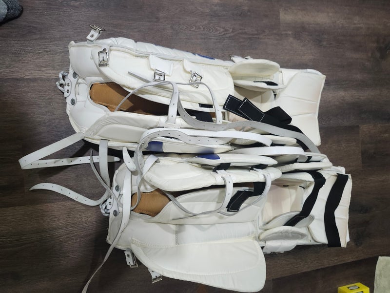 2010 35" Reebok XPulse Goalie Leg Pads Pro Stock (Used)