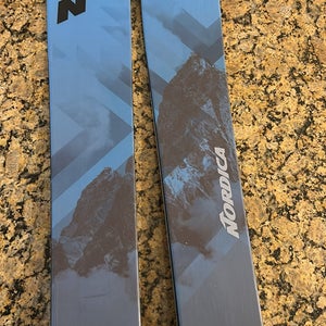 2020 Powder With Bindings Max Din 13 (Used) Enforcer 104 Skis