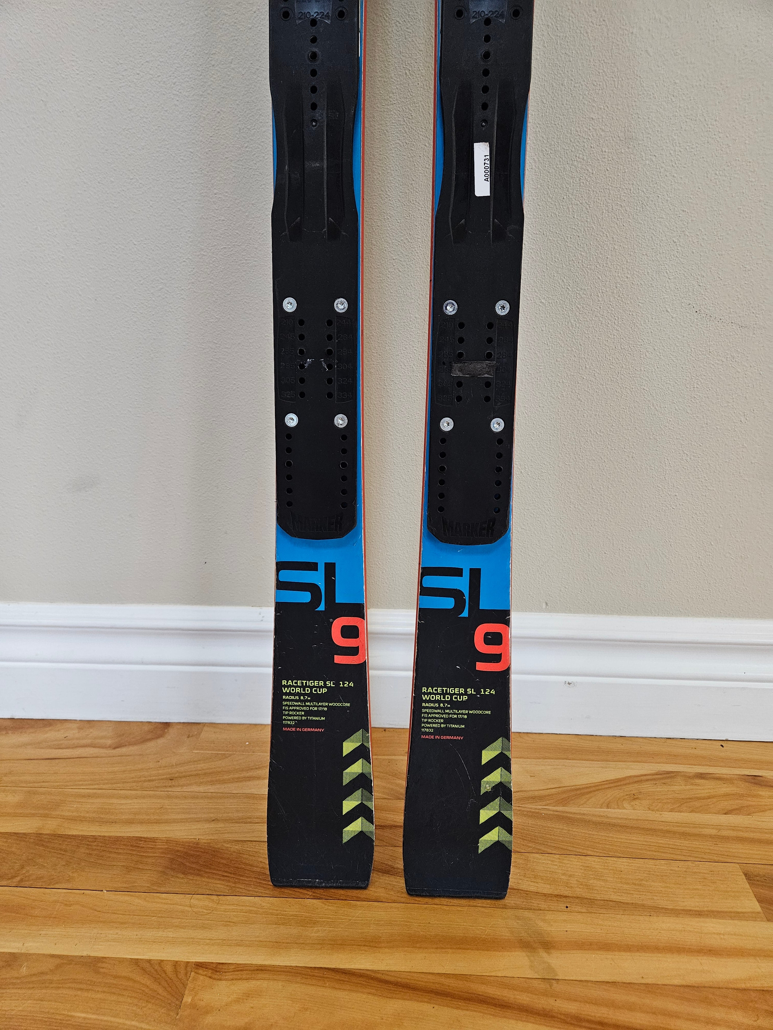 2018 Volkl Racetiger SL 124cm w/race plate | SidelineSwap | Buy