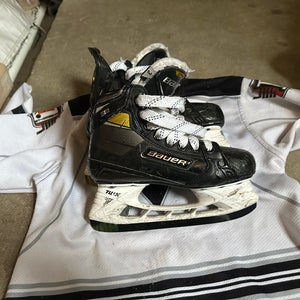 Bauer Extra Wide Width Size 3 (Used) Supreme 3S Pro Hockey Skates