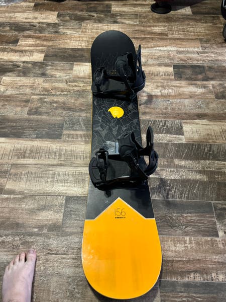Salomon Sight 156 Snowboard | SidelineSwap | Buy and Sell on