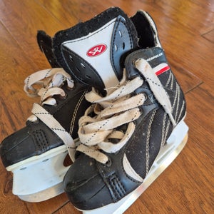 Hespeler hockey Skates Size 1 (Used)