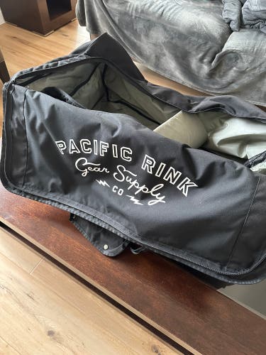 (Used) Pacific Rink Player Senior bag