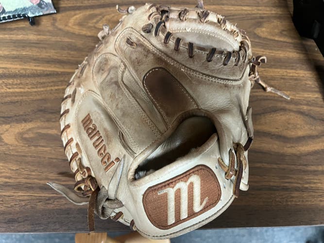 Marucci HTG Catchers Mitt Right Hand Throw 32.5" (Used) Catcher's Glove