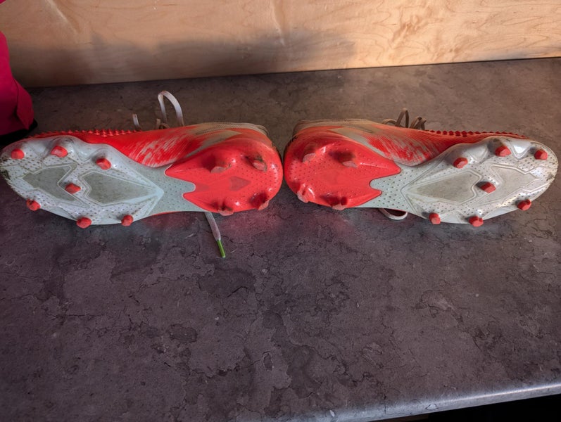 Used Men's Adidas Predator Cleats