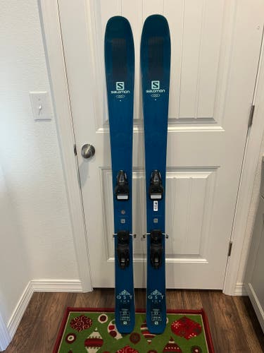 Women's All Mountain 153 cm Salomon QST 92 Skis With Bindings (Used)