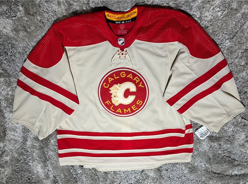 Adidas Made in Canada Goalie cut 60G Calgary Flames Heritage Classic Game Jersey