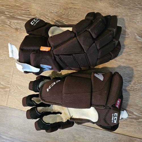 CCM Jetspeed Pro Custom Pro Stock Hockey Gloves 14" Bruins 2019 Winter Classic NHL HGPJS (6199)