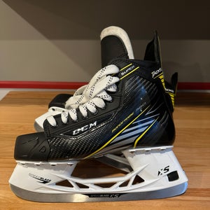 CCM Regular Width Pro Stock 8 (New) Super Tacks Hockey Skates