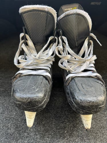 2021 Bauer Regular Width  8.5 (Used) Vapor Hyperlite 2 Hockey Skates