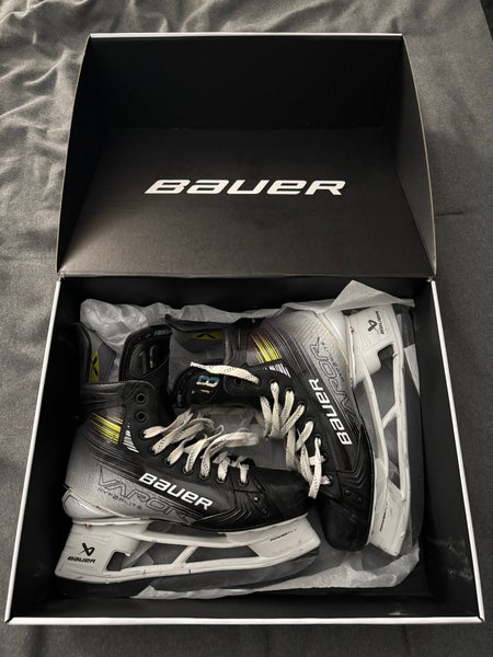 Bauer Regular Width  8.5 (Used) Vapor Hyperlite Hockey Skates
