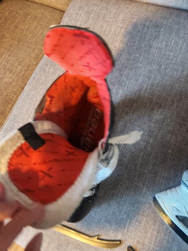 Bauer Vapor X3.7 Hockey Skates Size 6.5