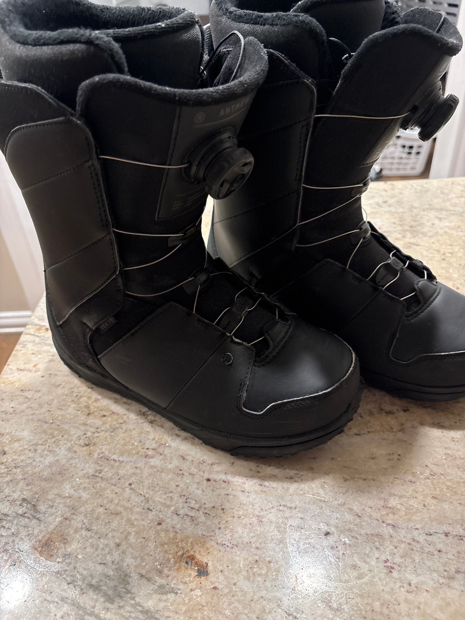 ride anthem snowboard boots 2013 Mens 14 Black : Sports & Outdoors Fitted with an Intuition Plush Foam Liner and our H4 BOA Coiler Fit System Ride Anthem, black