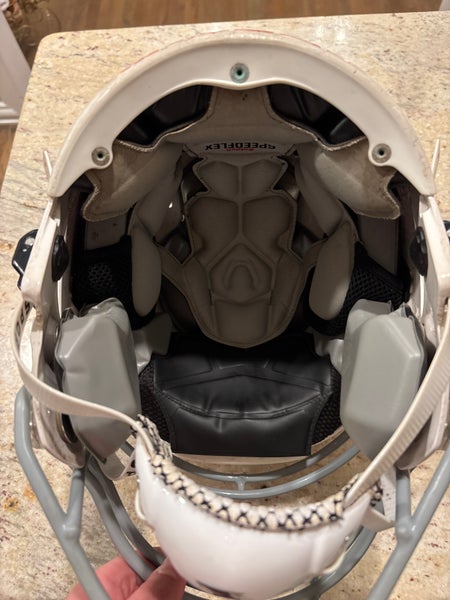 Medium Riddell (Used) SpeedFlex Helmet | SidelineSwap | Buy and Sell on ...
