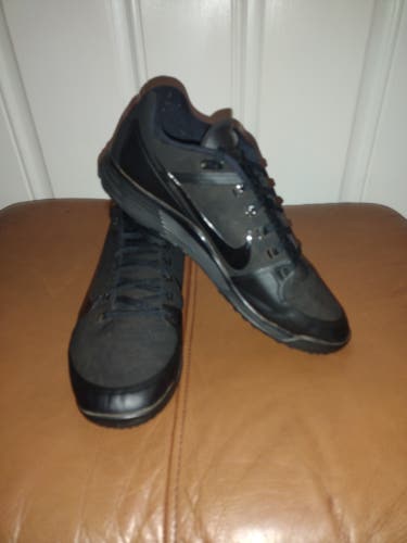 Black Men's Size M 11.0 (W 12.0) Adult Nike Low Top Turf Cleats (Used)