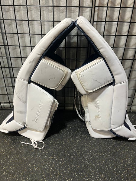 Like New Bauer Supreme S27 Senior Medium Goalie Leg Pads
