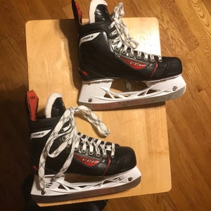 CCM Regular Width Size 4.5 (Used) RBZ Hockey Skates