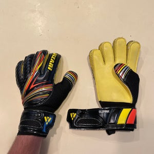 Vizari Supra Metal Goalkeeper Gloves