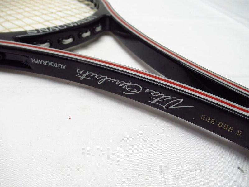 SNAUWAERT GRAPHITE PRO "GERULAITIS" AUTOGRAPH MODEL TENNIS RACQUET (4 5/8)