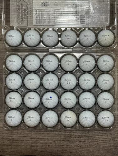 30 Titleist Pro V1x Golf Balls - 2023-2024 Model, 4A Near Mint Condition Only