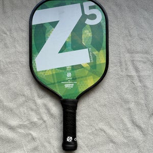 Green Onix Sports z5 Pickleball Paddle (Used)