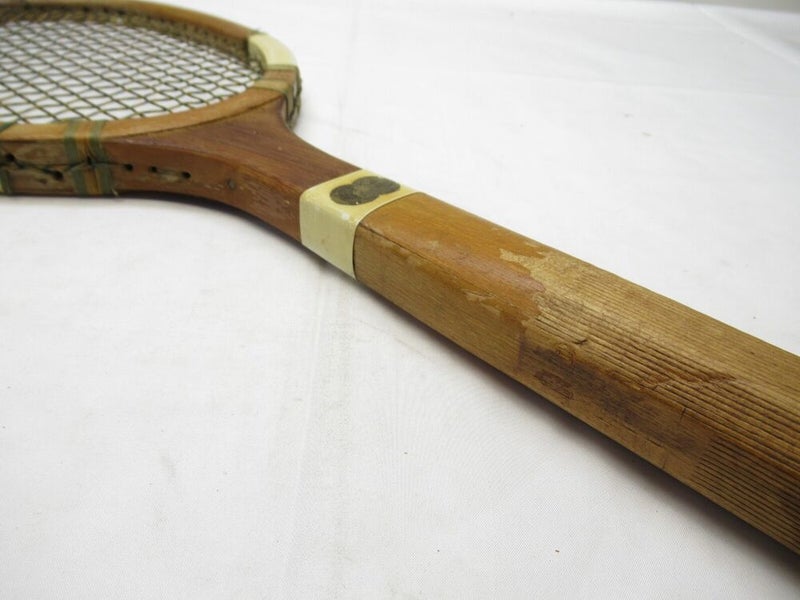 VINTAGE A.G. SPALDING "THE KRO-BAT" WOODEN TENNIS RACQUET. ANTIQUE / DISPLAY