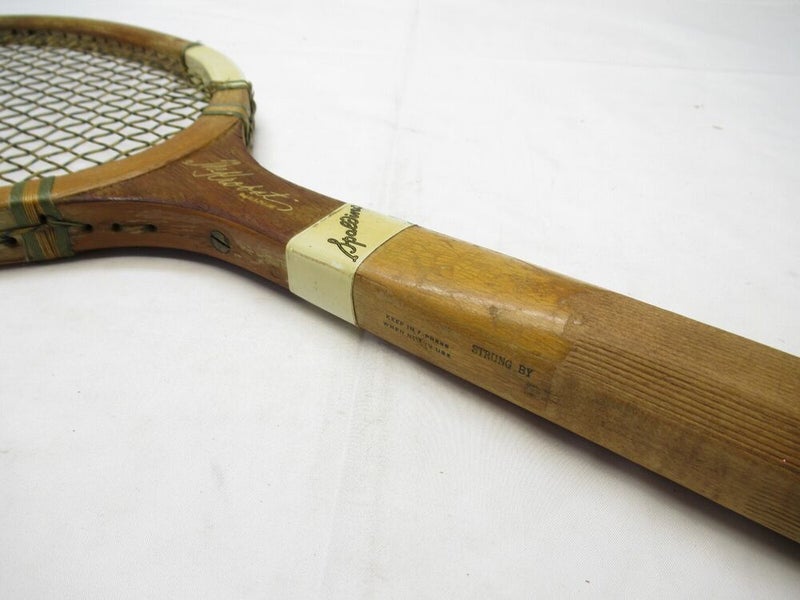 VINTAGE A.G. SPALDING "THE KRO-BAT" WOODEN TENNIS RACQUET. ANTIQUE / DISPLAY