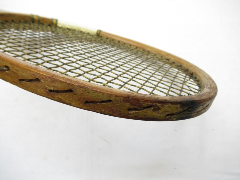 VINTAGE A.G. SPALDING "THE KRO-BAT" WOODEN TENNIS RACQUET. ANTIQUE / DISPLAY