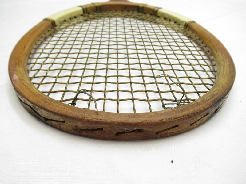 VINTAGE A.G. SPALDING "THE KRO-BAT" WOODEN TENNIS RACQUET. ANTIQUE / DISPLAY