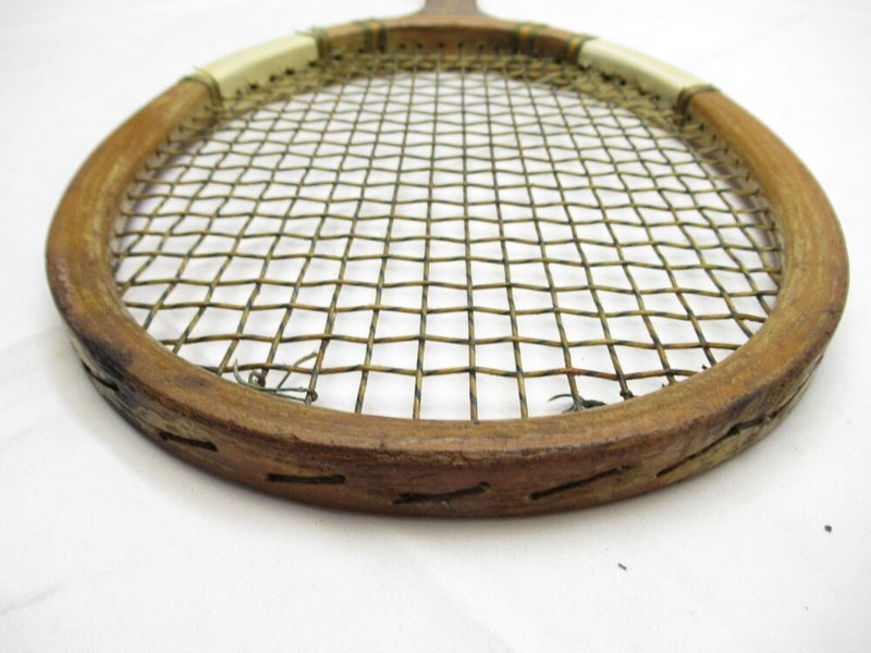 VINTAGE A.G. SPALDING "THE KRO-BAT" WOODEN TENNIS RACQUET. ANTIQUE / DISPLAY