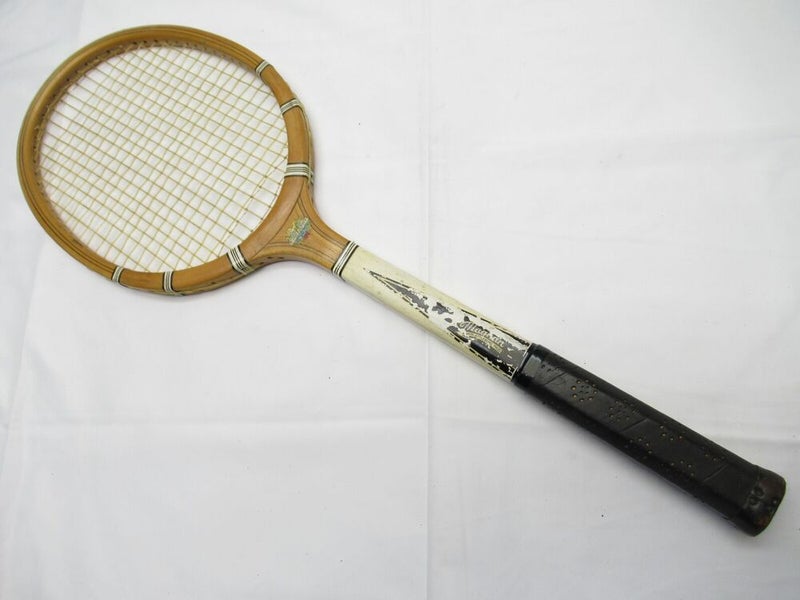 VINTAGE N.J. MAGNAN CORP. "ARISTOCRAT" WOODEN TENNIS RACQUET. ANTIQUE / DISPLAY