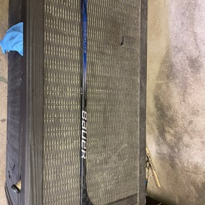 Junior Bauer Left Hand P28 Pro Stock (Used) Vapor Hyperlite 2 Hockey Stick
